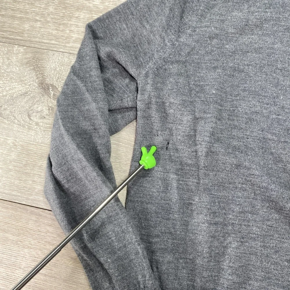 Under Armour Sweater Mens Large Gray Quarter Zip Pullover Logo Wool‎